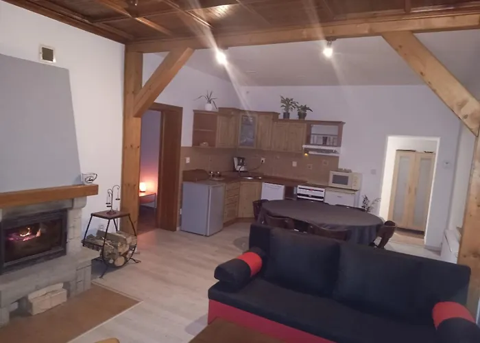 Domecek Semesterbostad Trutnov